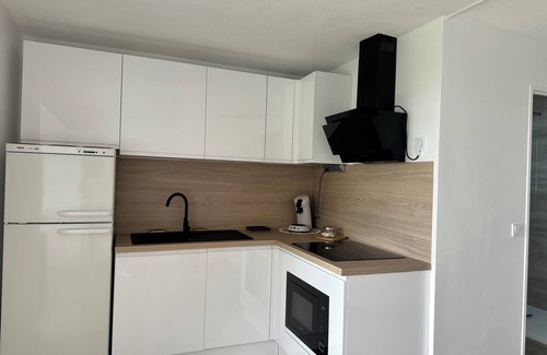 Tamaris Apartment | Relaxing T2 Residence with Pool in Seyne on Sea Tamaris