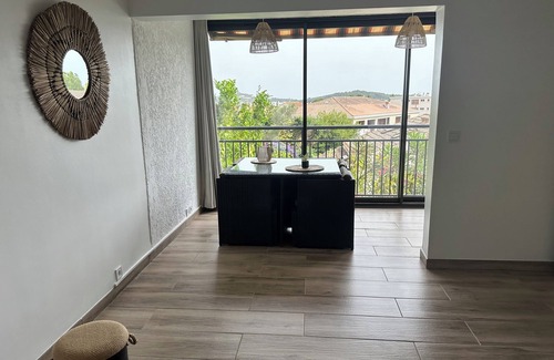 Tamaris Apartment | Relaxing T2 Residence with Pool in Seyne on Sea Tamaris