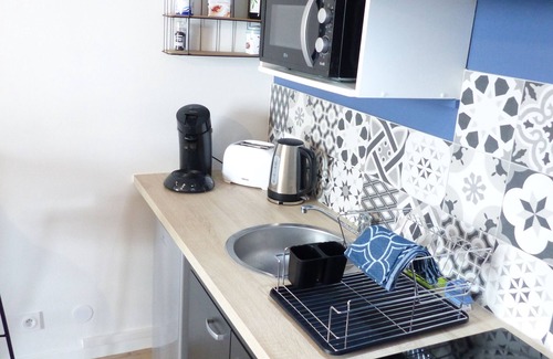 Faubourg-Raines Apartment | Experience T2 L'épicurienne: Near Cité de la Gastronomie