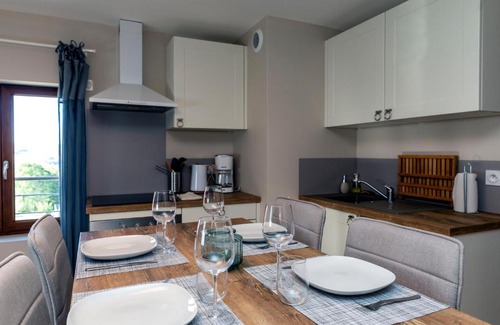 Saint-Martin-Bellevue Apartment | Comfortable T2 Meublé with Ocean View near Annecy/Geneva