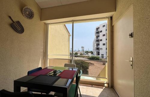 Le Barcares Apartment | Cozy T2 Mezzanine Apartment with Ocean View & Terrace