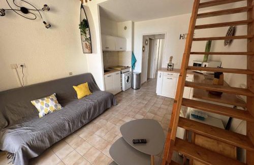 Le Barcares Apartment | Cozy T2 Mezzanine Apartment with Ocean View & Terrace
