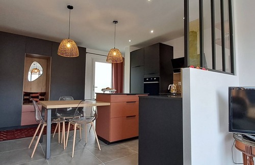 Figeac Apartment | Comfortable T2 in Quartier les Carmes, Figeac Awaits!