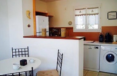 Sainte-Maxime Apartment | Air-Conditioned T2 with Ocean View & Pet-Friendly Amenities