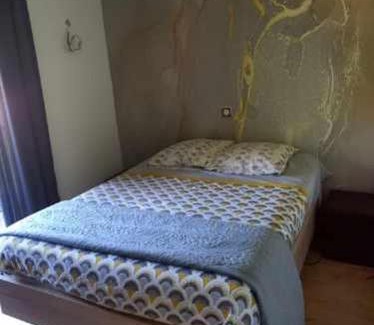 Publier Apartment | Tranquil Retreat Amidst Lush Greenery - Ideal for Getaways