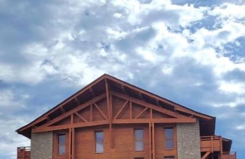 Font-Romeu-Odeillo-Via Apartment | Discover T2 pic de Lours Fontromeu: Family-Friendly Retreat