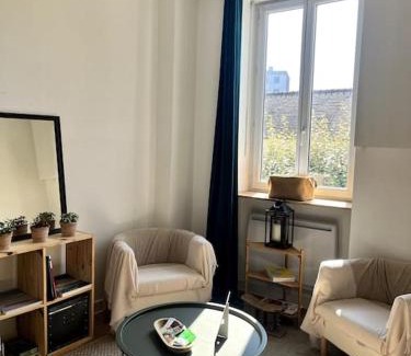 Mairie de Doulon Apartment | Cozy T2 Quartier Mitrie: Ideal for Couples with Family Options