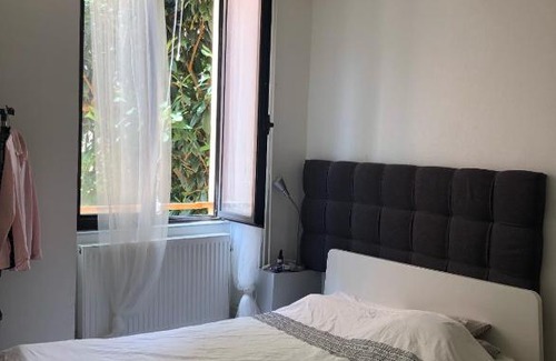 Part Dieu - Bir Hakeim Apartment | Modern T2 rénové Part-Dieu: Ideal for Families & Breakfast