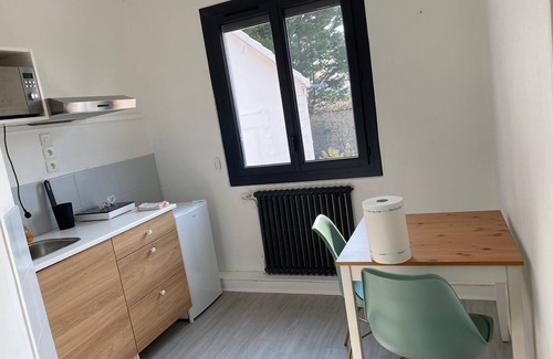 Chenac-Saint-Seurin-d'Uzet Apartment | Family-Friendly T2 Rental: Your Ideal Budget Escape