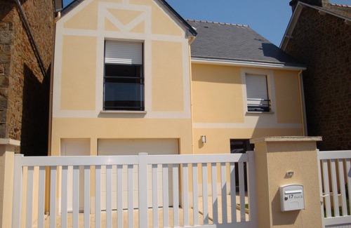 Parame Apartment | Cozy Oceanfront T2 Rental with Kitchen & Amazing Views