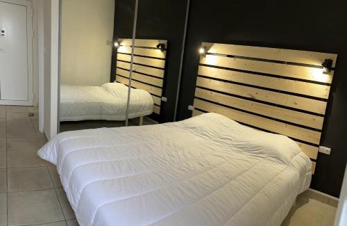 Leucate Apartment | Oceanfront T2 Residence Naturiste Aphrodite with Pool