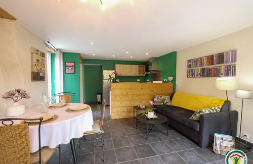 Gap Apartment | Serene T2 Apartment with Lake View & Hot Tub in Gap