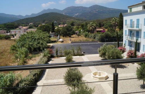 Macinaggio Apartment | Pet-Friendly T2 Vue Cap: Oceanfront Bliss & Spa Retreat