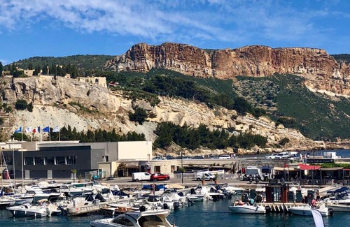 Cassis Apartment | Unforgettable Views at T2 VUE IMPRENABLE SUR CASSIS