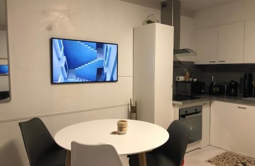 Plerin Apartment | Ocean View Escape: T2 Vue MER with Family-Friendly Amenities