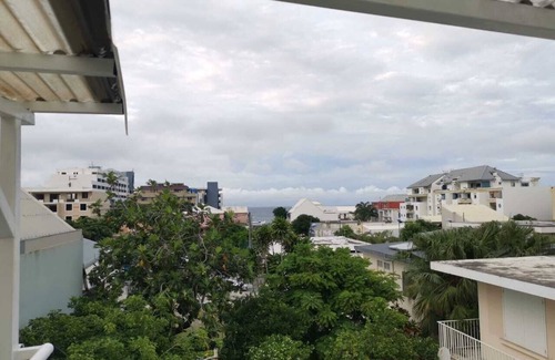 Saint-Denis Apartment | Stunning T3 in Hypercentre St-Denis with Breathtaking Views