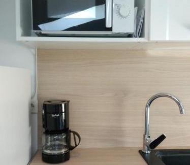 Lorette Apartment | Comfortable Stay for 3-4 Guests with Optional Linens