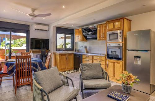 Centre-Ville Apartment | Oceanfront Bliss at T3 - Résidence Georgette, Rated 9.7/10