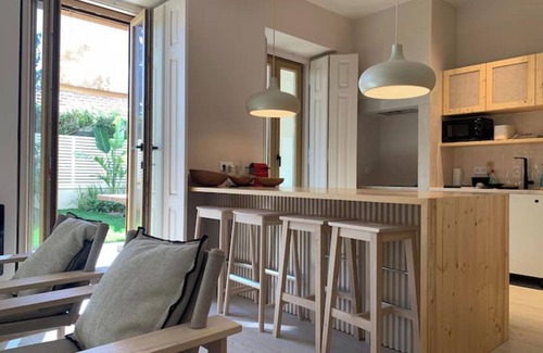 Praia das Macas House | Convenient Getaway: T3 Just 5 Minutes from the Beach