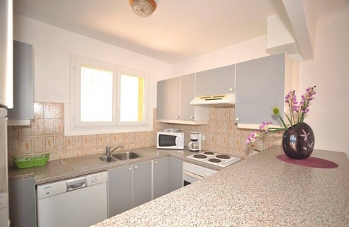 La Londe-les-Maures Apartment | Beachfront Apartment with Heated Pool & Ocean View