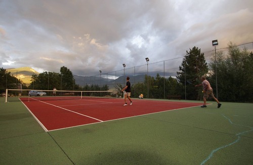 Embrun Apartment | Exquisite EMBRUN Apartment with Private Tennis & Pool Access