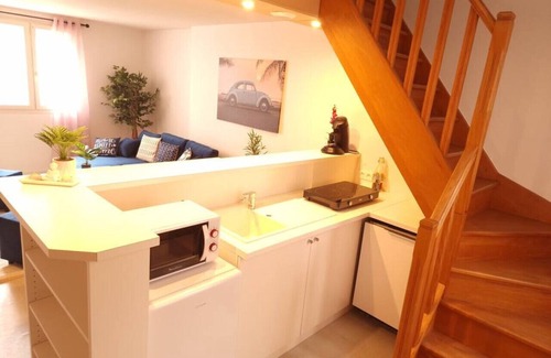 Evreux Apartment | Convenient T3 Calme et Spacieux Near Train Station