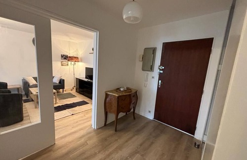 Saint-Vincent Apartment | Convenient T3 Centre Ville Steps from Train Station & Shops