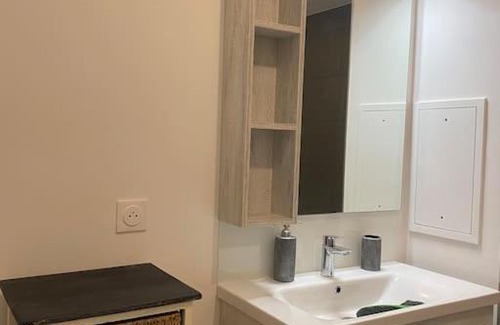 Noisy-le-Sec Apartment | Inviting T3 Apartment with Terrace - Rated 9.4/10!