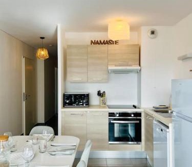 Villeneuve-les-Maguelone Apartment | Cozy T3 Apartment Near the Sea with Parking Available