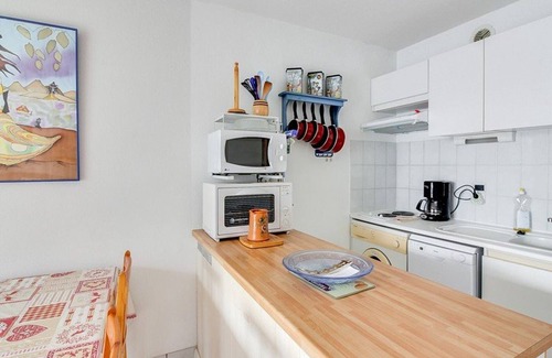 Esquieze-Sere Apartment | Cozy Apartment Esquièze-Sère with Spa & Family Amenities