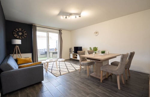 Argenteuil Apartment | Cozy T3 with 2 Terraces and Free Parking Near Paris