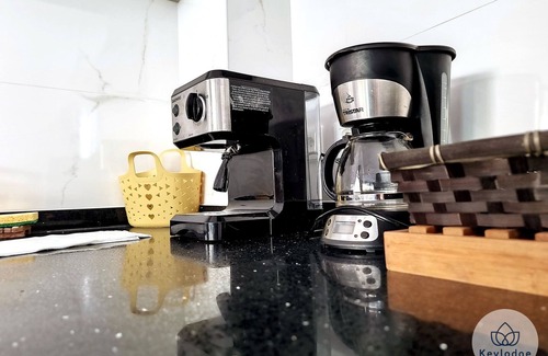 Saint-Denis Apartment | Stay at T3 – Le Waikiki: Family-Friendly Near Saint-Denis