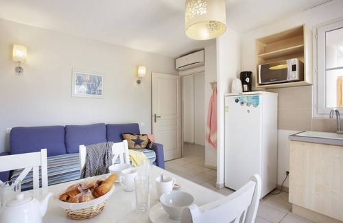 Cabries Apartment | Relaxing Stay at T3 Meublé avec Terrasse in Cabriès