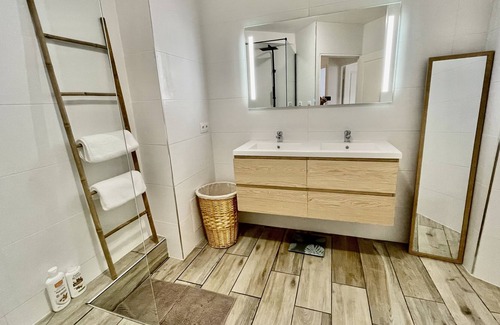 Saint-Denis Apartment | T3 - Nouveauté - 🌴 L’oasis*** 🌴 - 70M2 - Jacuzzi