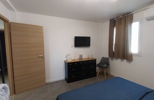 Arena Apartment | Relaxing T3 Premium with Hot Tub in Private Residence