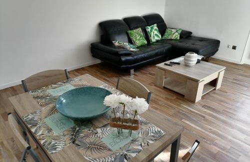 Portel-des-Corbieres Apartment | Beachside T3 with Ocean View and Family-Friendly Amenities