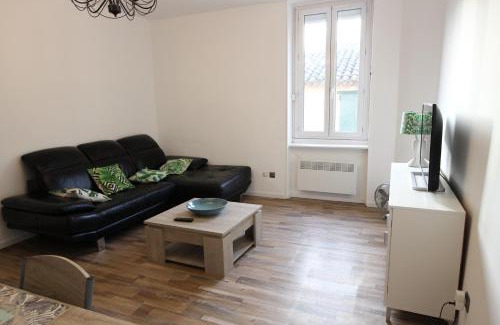 Portel-des-Corbieres Apartment | Beachside T3 with Ocean View and Family-Friendly Amenities