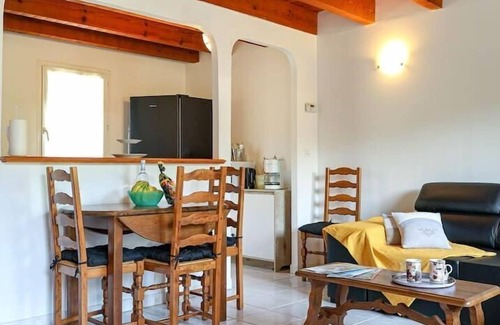 Taglio-Isolaccio Apartment | Modern Family Retreat at T3 Rénové in Folelli Moriani