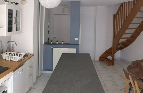 Saint-Marc-sur-Mer Apartment | Beachfront T3 Sea View: Family-Friendly Retreat in Saint-Marc