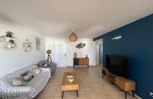 Trois-Ilets Apartment | Elegant T3 at 3 ILETS with Ocean View Terrace