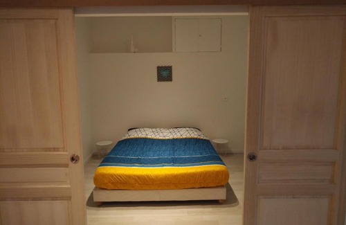 Neris-les-Bains Apartment | Pet-Friendly T3 Standing: Guest Rated 9/10 Quality Stay