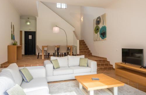 Praia del Rei House | Discover T3 Vila dos Principes - 4-Star Family Retreat