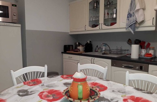 La Mulatiere Apartment | Scenic T4/5 Apartment with Alps View, Minutes from Lyon