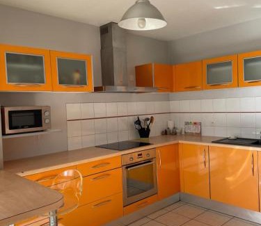 Chartrons Apartment | Pet-Friendly T4 Chartrons Ravezies: Ideal for Families