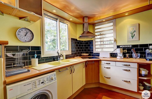Saint-Denis Apartment | Explore T4 - Le Diva***: Family-Friendly Retreat in Saint-Denis