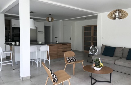 Pointe du Bout Apartment | Stunning T4 with Private Garden & Ocean View Near Beach