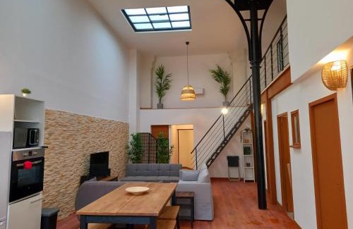 Valence Apartment | Experience T5 L'ATELIER: Family-Friendly Getaway