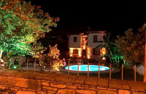 Dalyan Villa | Relaxing Taş Villa in Dalyan with Pool and Garden