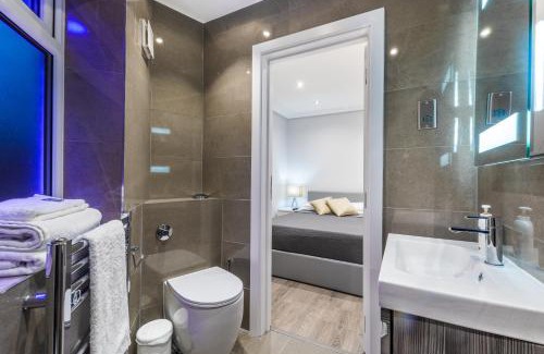 Hale House | Experience Comfort at TA House with Family-Friendly Amenities