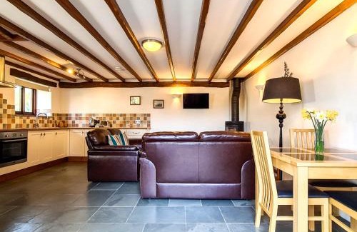 Fivelanes House | Pet-Friendly Retreat at Ta Mill Cottages - Millers Cottage